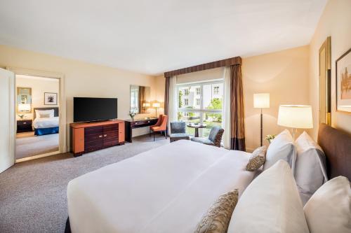 Deluxe Garden View Twin Room