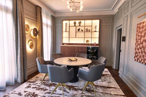 Presidential Suite