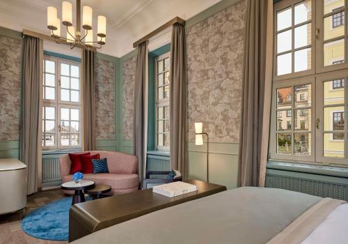 Palais View Room