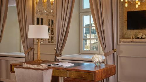 Queen’s Suite