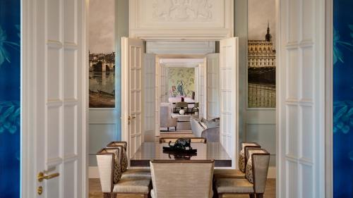 Royal Suite