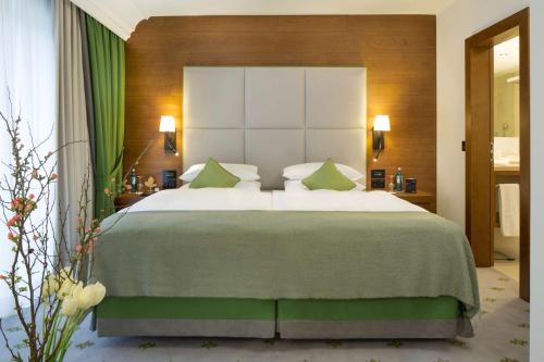 Grand Deluxe Terrace Room