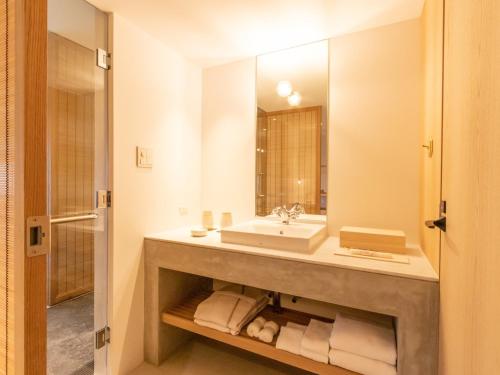 Area F Suite