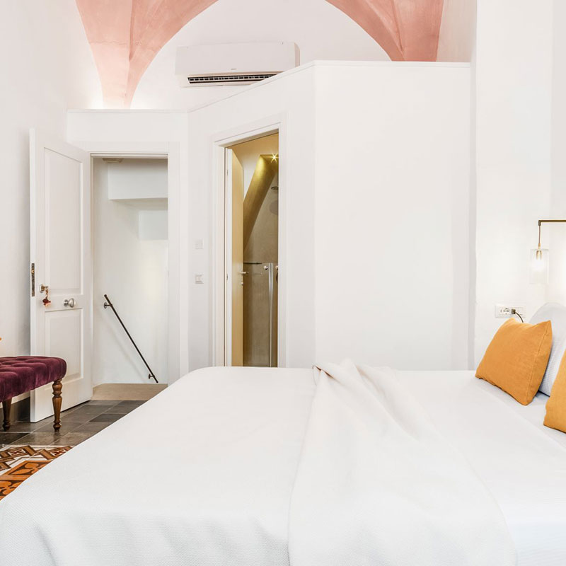 Deluxe Room 1