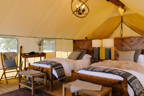 Summit Tent - 2 Single Beds (Accessible)