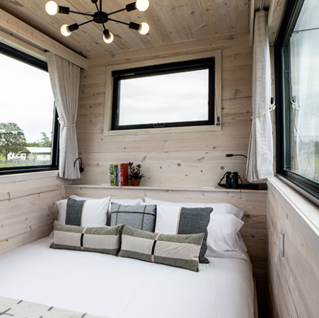Outlook Shelter - King Bed (Accessible)