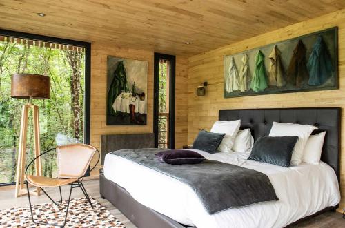 Houppelandes - Suite with Hot Tub