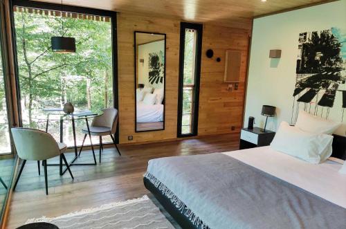 Le Paradis - Suite with Hot Tub