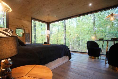 Le Paradis - Suite with Hot Tub
