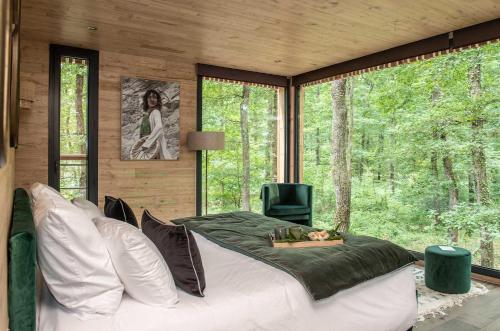 Essentielle - Suite with Hot Tub