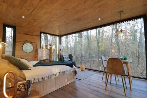 Essentielle - Suite with Hot Tub