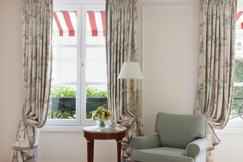 Deluxe Garden View Room
