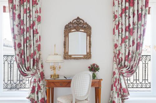 Parisian Suite