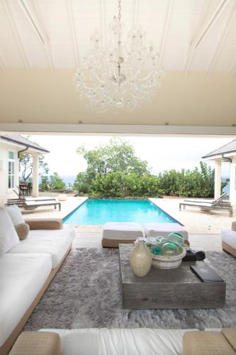 Villa with Sea View