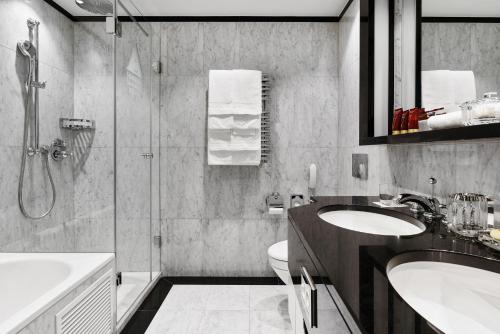 St. Moritz Suite