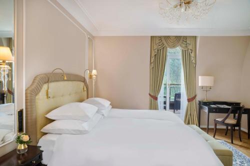 Deluxe Double Room - Lake View