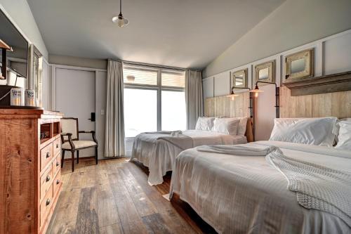 Whitewater Loft 2 Queen 