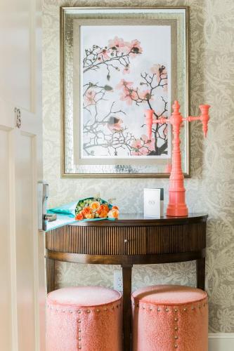 Deluxe King or Queen Room
