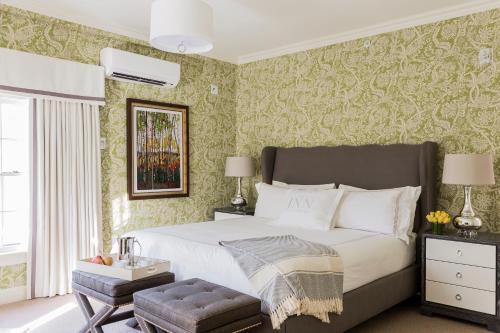 Superior King or Queen Room