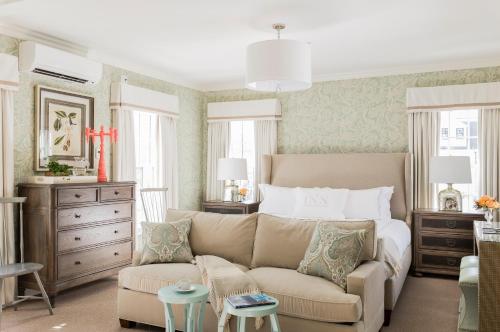 Premier King Room