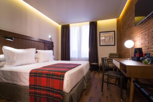 Premium Double Room with Parking
