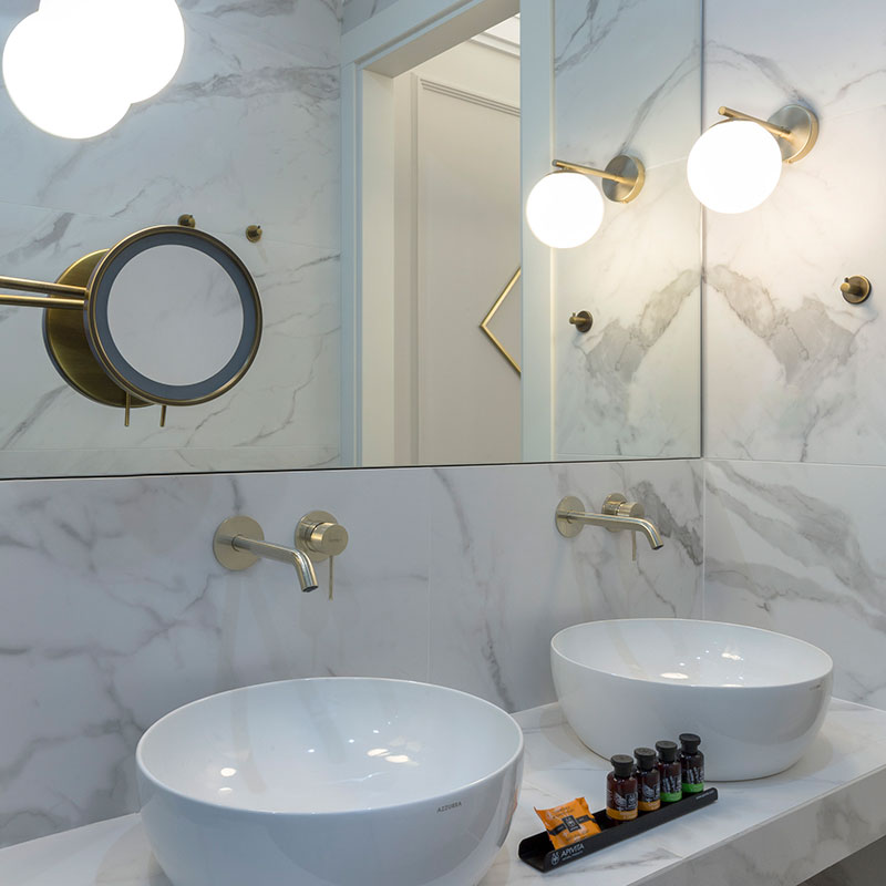 Iconic Suite - Acropolis View & Jacuzzi