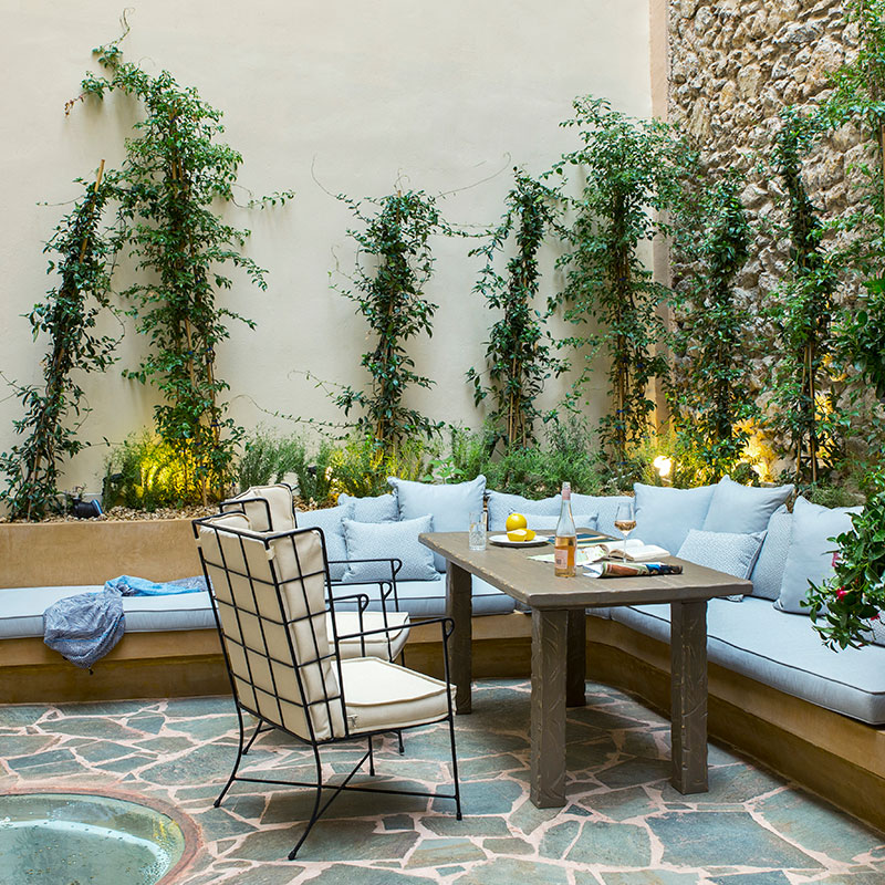 Courtyard Suite