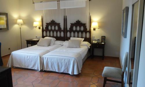 Standard Double Room (2 Adults + 1 Child)