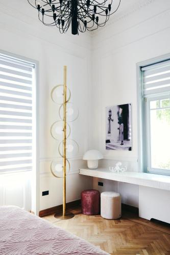"Dionyssos" Suite with balcony and free-standing bath tub