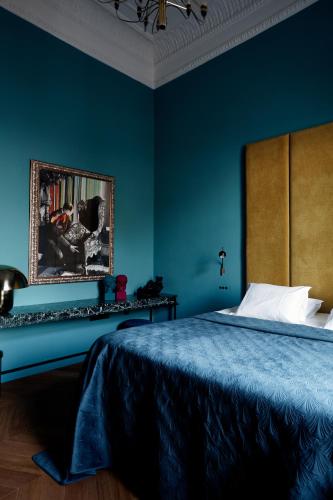 Tinos Suite with sea views and walk-in rain shower