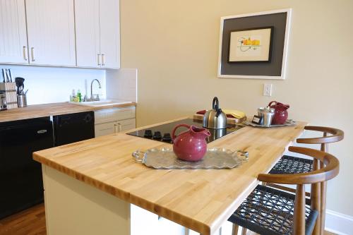 Two Bedroom Penthouse with Roof Deck