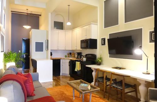 Deluxe Loft Suite
