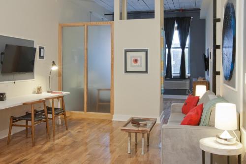 Deluxe Loft Suite