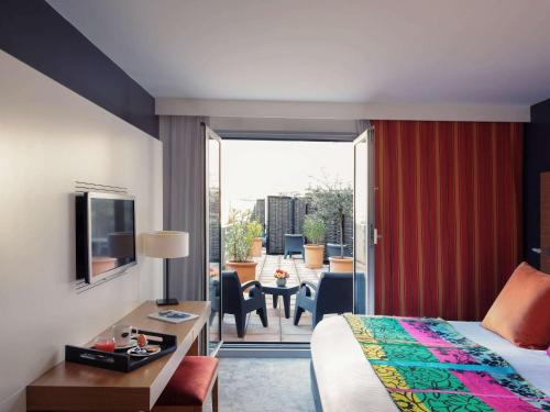 Deluxe Double Room Terrace Pool View