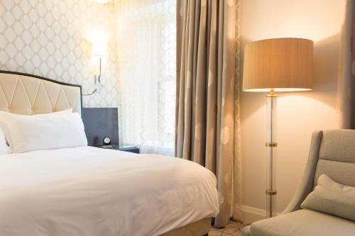 Superior King Room 