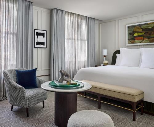 King Room with Spa Bath