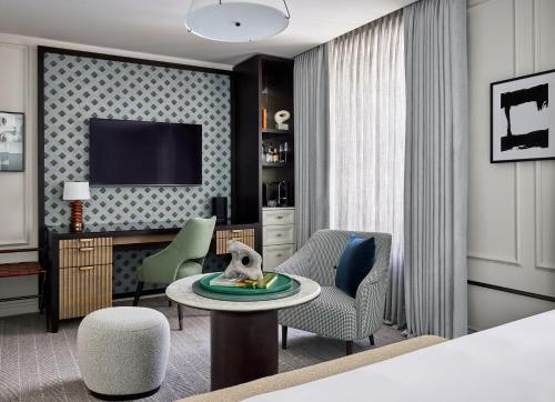 King Room with Spa Bath