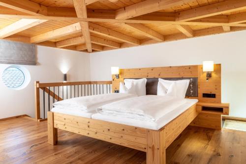 Suite with Hot Tub