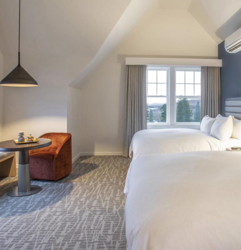 Junior Suite Queen Room