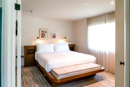 King Suite with Poolside Patio