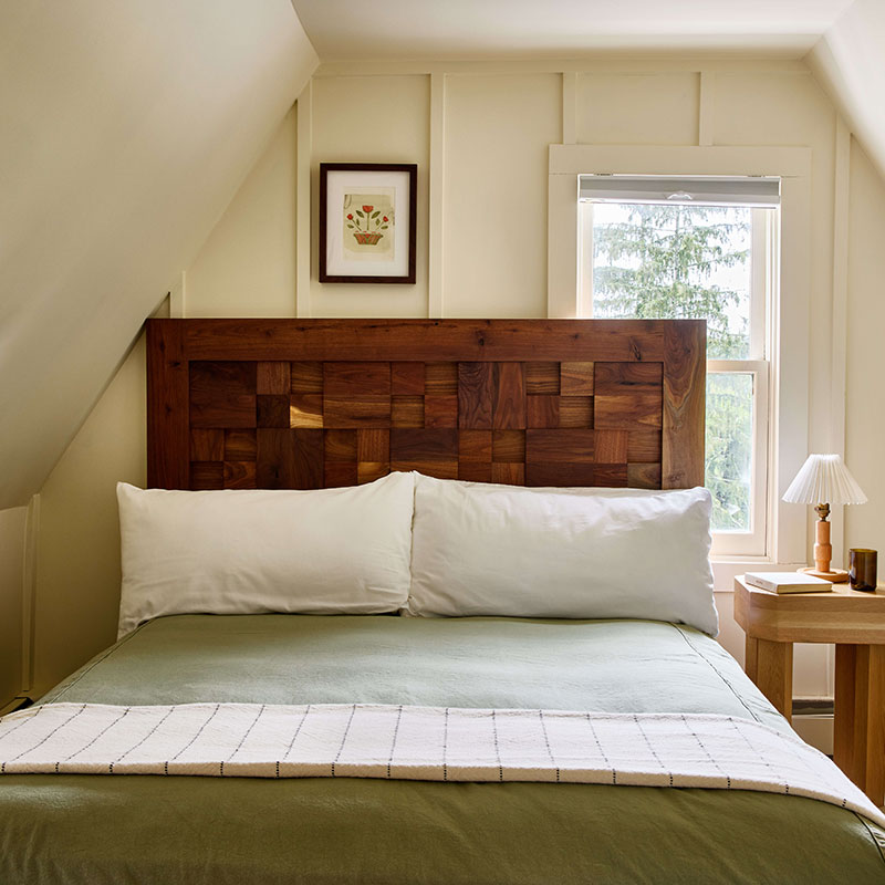 Tree House Standard King
