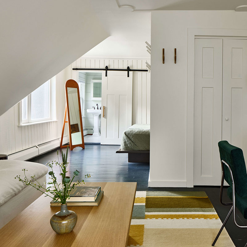 Boarding House King Suite