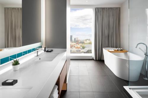 Suite with 1 King