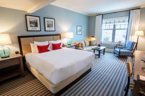 Standard King Room