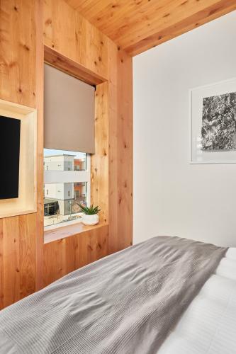Mountain Queen Balcony Suite