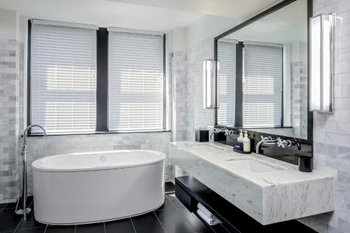 Executive King Guest Room, 1 King Bed