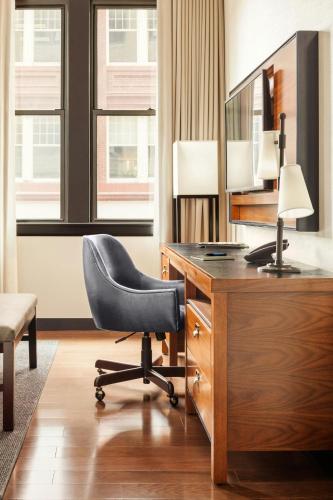 Executive King Guest Room, 1 King Bed