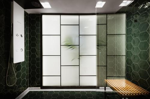 Suite with Garden View